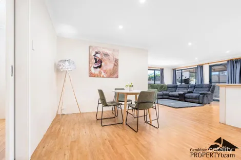 Property photo of 13A Hemsley Place Bluff Point WA 6530