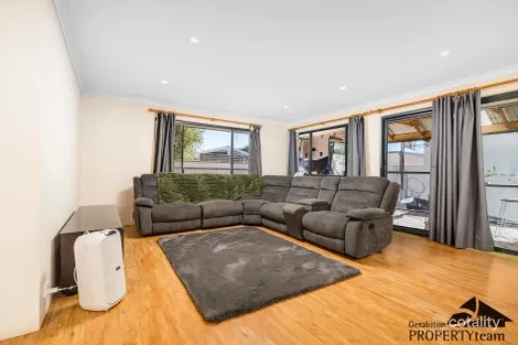 Property photo of 13A Hemsley Place Bluff Point WA 6530