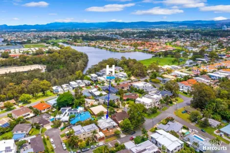 Property photo of 52 Heeb Street Bundall QLD 4217