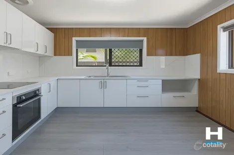 Property photo of 52 Heeb Street Bundall QLD 4217