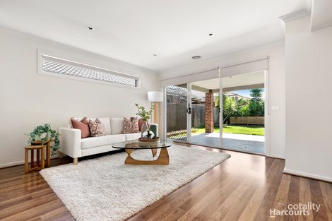 15 Warbler St, Pakenham, VIC 3810