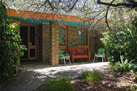 2 Brian Rd, Woodend, VIC 3442