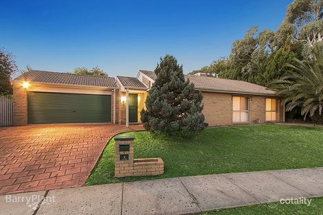 Property photo of 9 Mitre Crescent Berwick VIC 3806