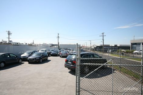 18 Latrobe Bvd, South Geelong, VIC 3220