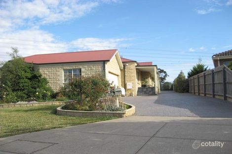 33 Sovereign Way, Hillside, VIC 3037