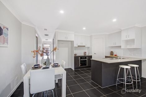 Property photo of 2/8 Glenvale Road Harristown QLD 4350