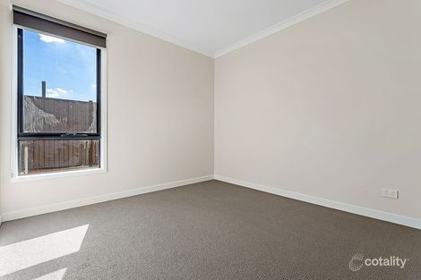 Property photo of 19 Booyong Street Craigieburn VIC 3064