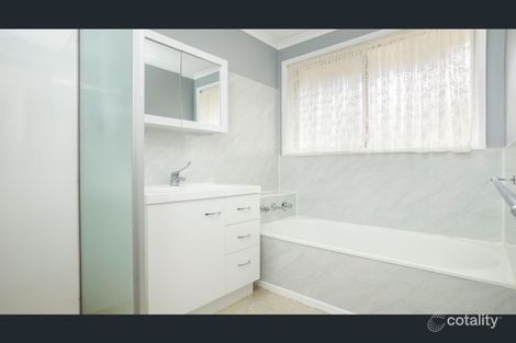 Property photo of 68 Woodville Park Drive Hoppers Crossing VIC 3029