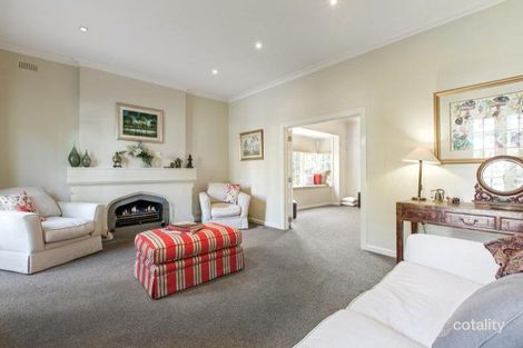 Property photo of 3 Crossakiel Court Hawthorn VIC 3122