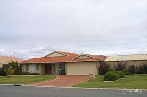 15 Eastwood Pde, Canning Vale, WA 6155