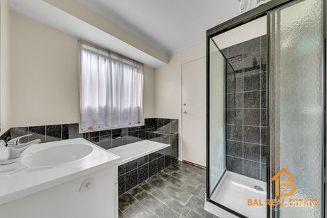 Property photo of 10 Talina Close Hoppers Crossing VIC 3029