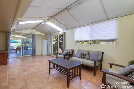 Property photo of 23 Ilex Way Forrestfield WA 6058