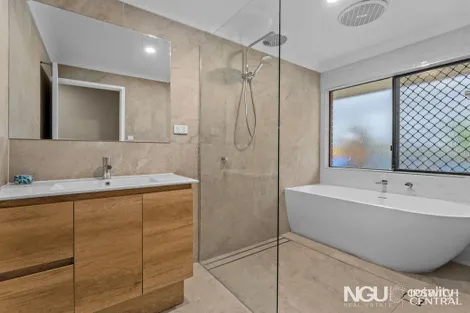 Property photo of 12 Ashvale Street Flinders View QLD 4305