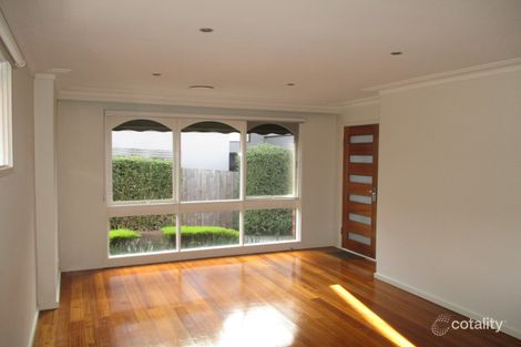 Property photo of 2/28 Hillside Parade Glen Iris VIC 3146