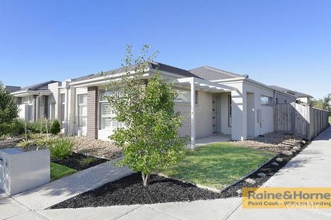 Property photo of 31 Chessington Drive Williams Landing VIC 3027