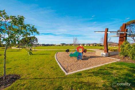 Property photo of 21 Glide Way Armstrong Creek VIC 3217