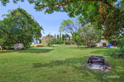 Property photo of 2 Alice Street South Tamworth NSW 2340