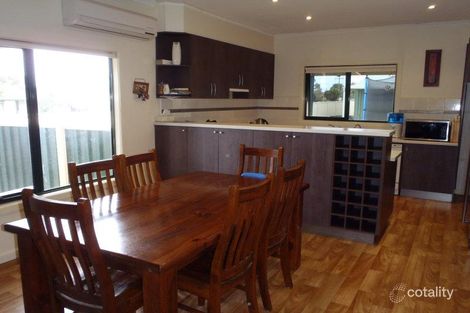 Property photo of 12 Henderson Street Ouyen VIC 3490