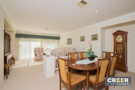 Property photo of 52 Robinia Grove Garden Suburb NSW 2289