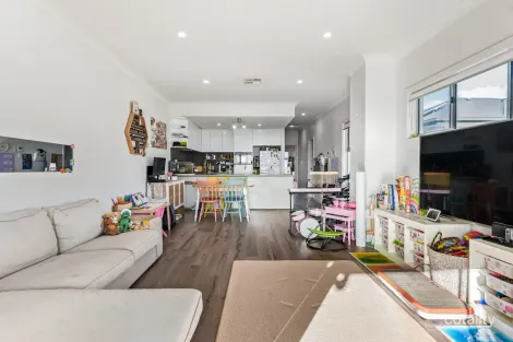Property photo of 32 Lovelock Drive Noarlunga Downs SA 5168