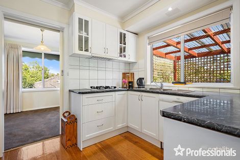 Property photo of 3 Parkla Brae Chirnside Park VIC 3116