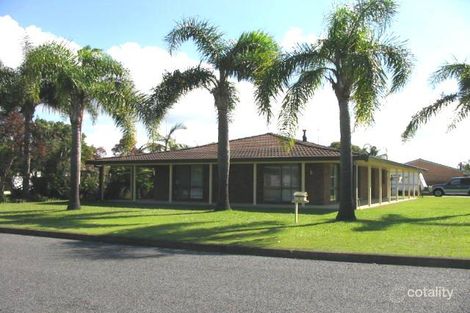 1 Sciacca Ave, Tuncurry, NSW 2428