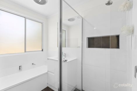 Property photo of 4 Jakari Court Strathpine QLD 4500