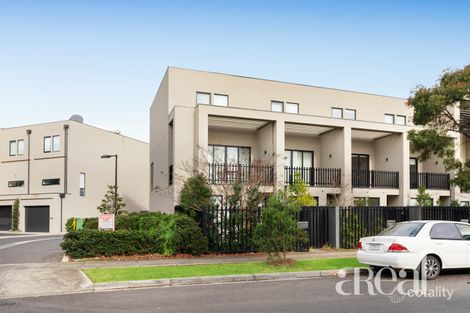 Property photo of 23 Ulmara Parkway Maidstone VIC 3012