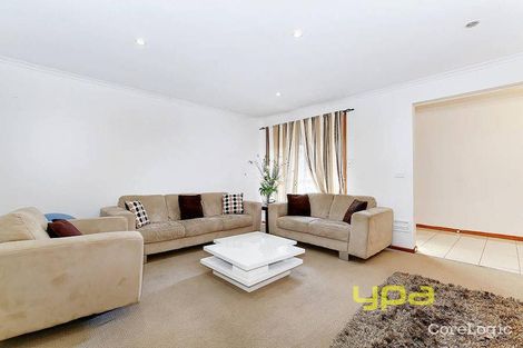 Property photo of 1/37 Papworth Place Meadow Heights VIC 3048