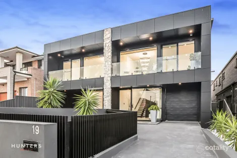 19a Crossland St, Merrylands, NSW 2160