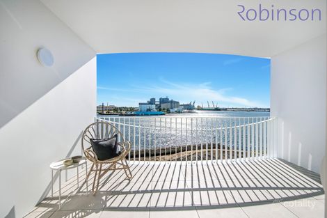 Property photo of 404/25 Honeysuckle Drive Newcastle NSW 2300