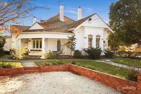 2 Gladstone Pde, Elsternwick, VIC 3185