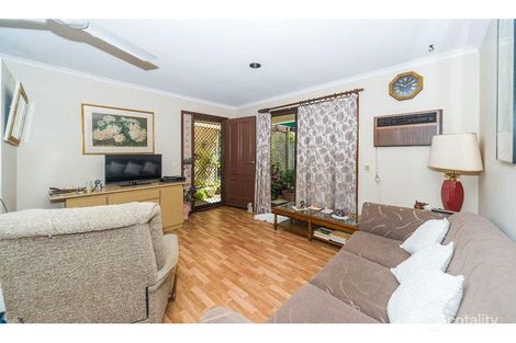 Property photo of 8/16 Telopea Street Labrador QLD 4215