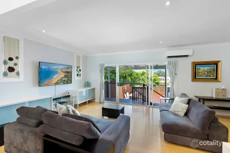 Property photo of 10 Lumeah Avenue Wamberal NSW 2260