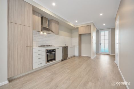 Property photo of 10 Evison View Werribee VIC 3030