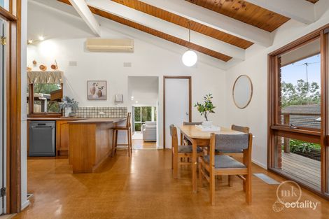 Property photo of 5 Warringah Crescent Eltham North VIC 3095