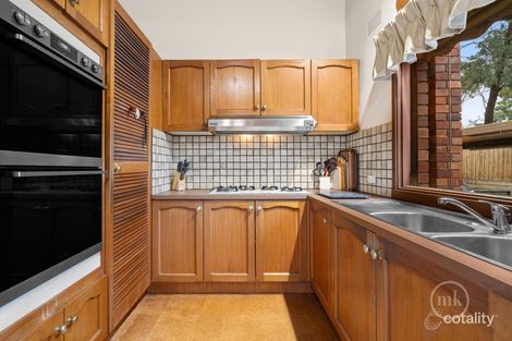 Property photo of 5 Warringah Crescent Eltham North VIC 3095