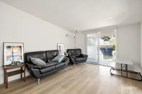 Property photo of 18 Sixth Avenue Rosebud VIC 3939