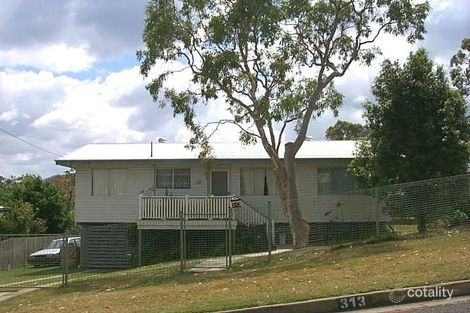 313 Saunders St, Koongal, QLD 4701