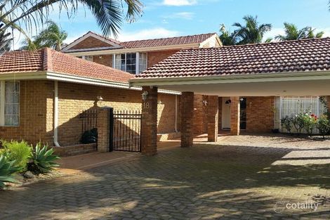 18 Glasnevin Ct, Waterford, WA 6152