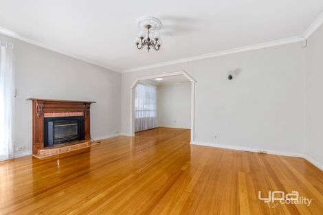 Property photo of 8 Stevens Road St Albans VIC 3021