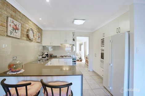 Property photo of 2/6 Garie Close Woodbine NSW 2560