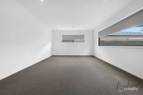 Property photo of 41 Recreation Street Roxburgh Park VIC 3064