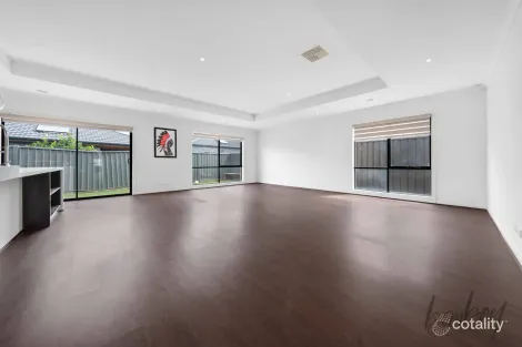 Property photo of 41 Recreation Street Roxburgh Park VIC 3064