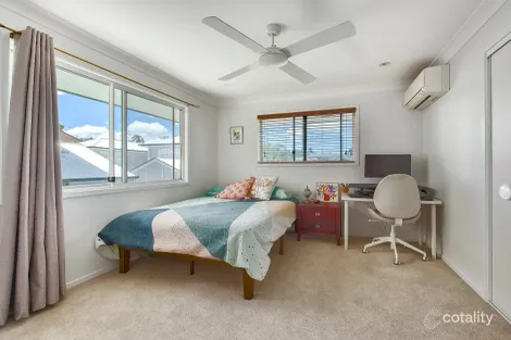 Property photo of 2/16 Hill Crescent Carina Heights QLD 4152