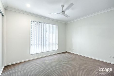 Property photo of 2/39A Clivia Crescent Daisy Hill QLD 4127
