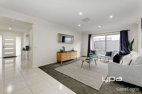 Property photo of 3 Greenrange Vista Roxburgh Park VIC 3064