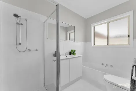 Property photo of 1/124 Mitcham Road Donvale VIC 3111