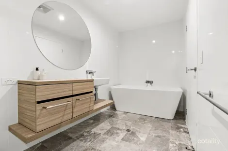Property photo of 147/31 Queensland Avenue Broadbeach QLD 4218