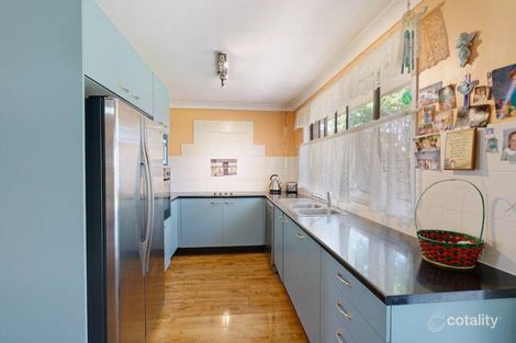 Property photo of 18 Mistletoe Avenue Macquarie Fields NSW 2564